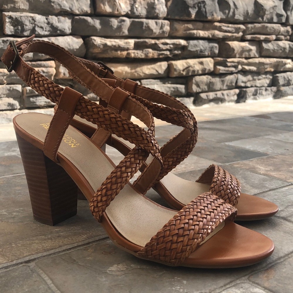 Kenneth Cole REACTION brown sandal heels